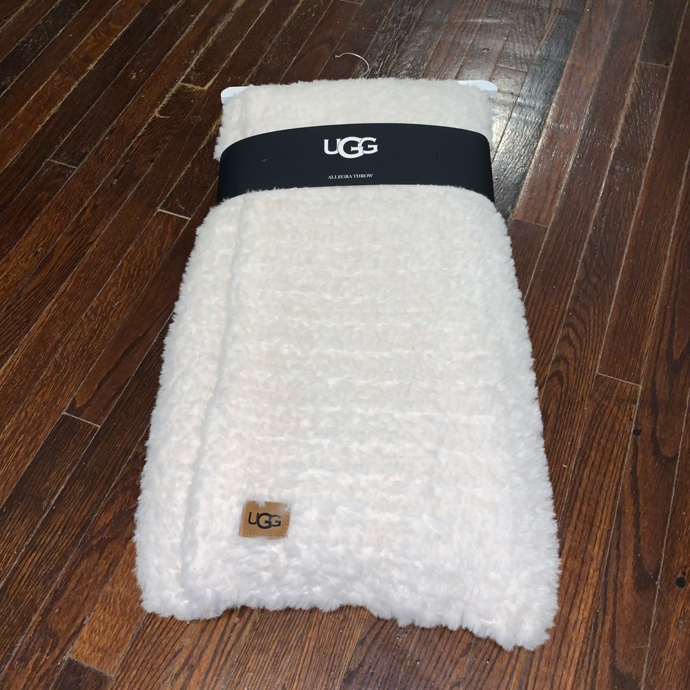 UGG Allegra Throw Blanket